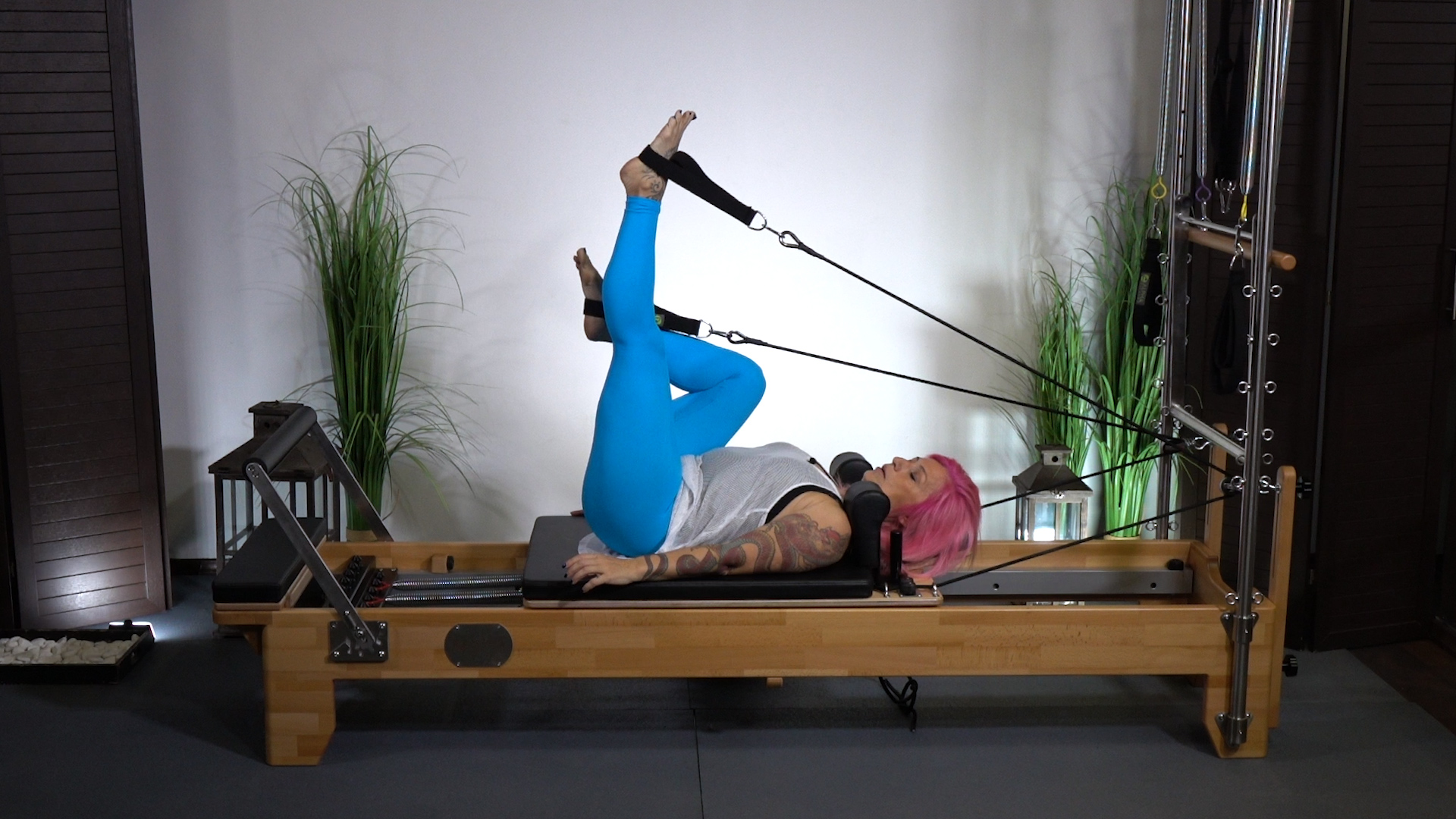 Reformer tips, Legs on straps, Elpida Tsintsifa, Alpha Pilates